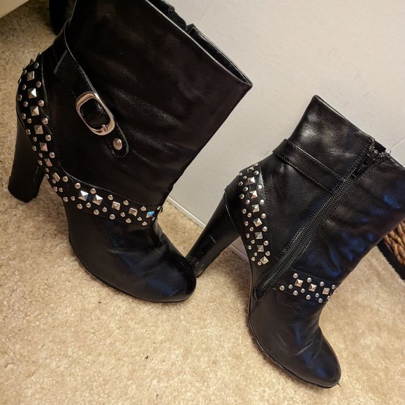 Womens Black over ankle studded boot size 9 - Picture 1 of 4